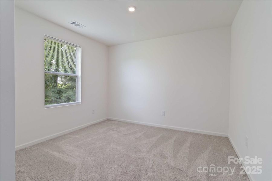 Spacious, unfurnished interior of a new home in , Cowpens (Image 9).
