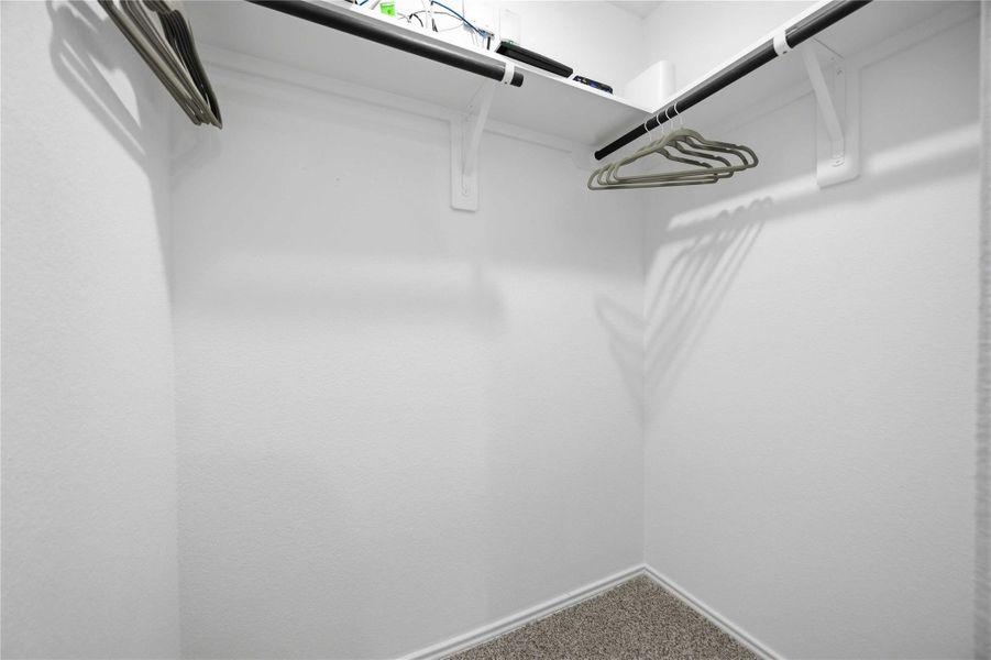 Spacious, unfurnished interior of a new home in Pineapple Square, Houston (Image 20). Spacious, unfurnished interior of a new home in Pineapple Square, Houston (Image 20).