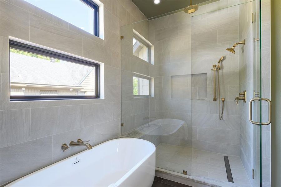 Furnished interior view inside a new home in , Dallas (Image 36).