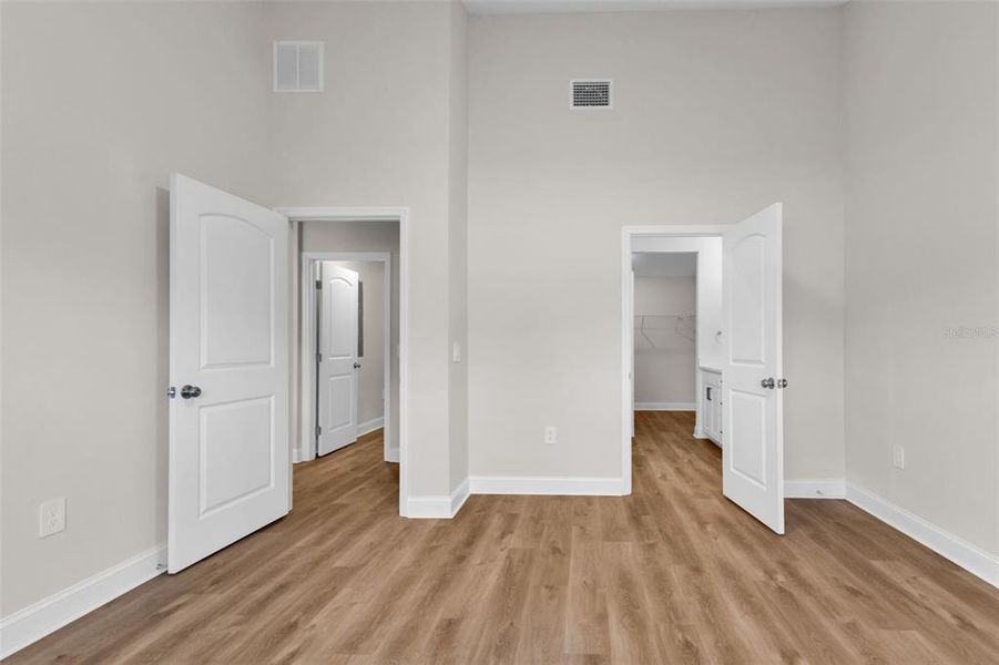 Spacious, unfurnished interior of a new home in , North Port (Image 30). Spacious, unfurnished interior of a new home in , North Port (Image 30).