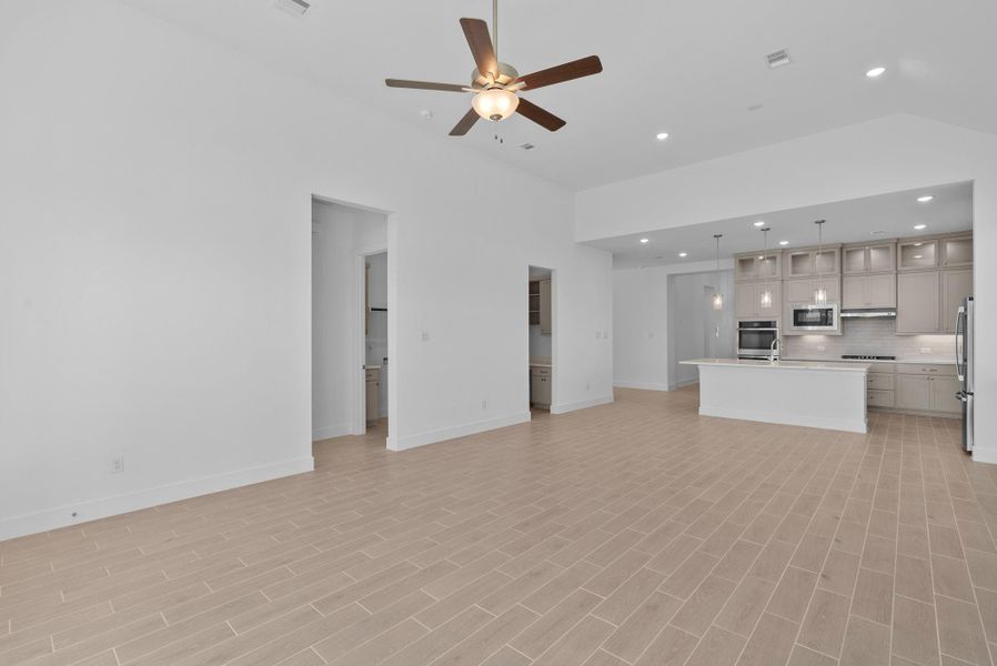 Photos are REPRESENTATIVE of the home /floor plan and are NOT of the actual home.  Selections, features, and room options may vary.