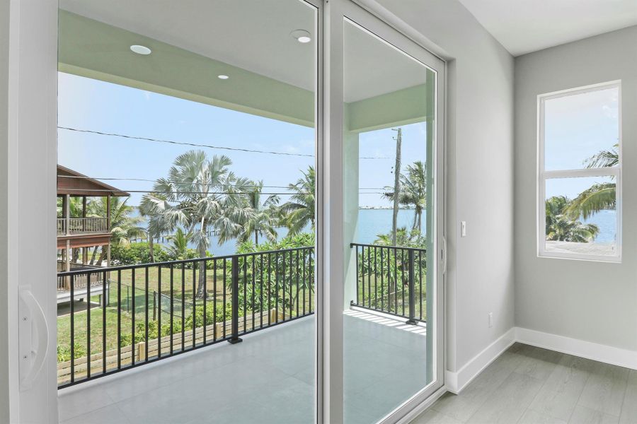 Exterior details and patio area of a home in , Jensen Beach (Image 34).