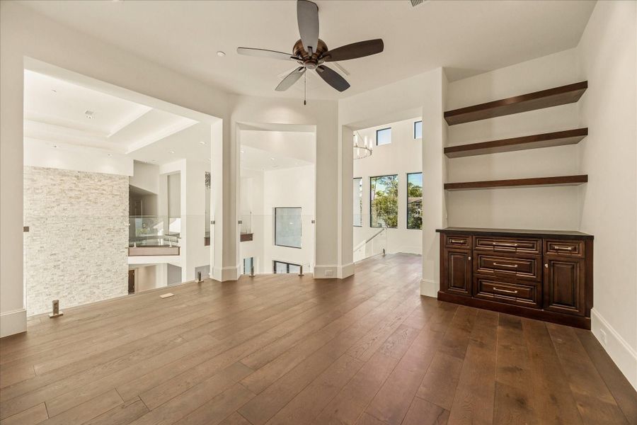 Spacious, unfurnished interior of a new home in , Houston (Image 20).