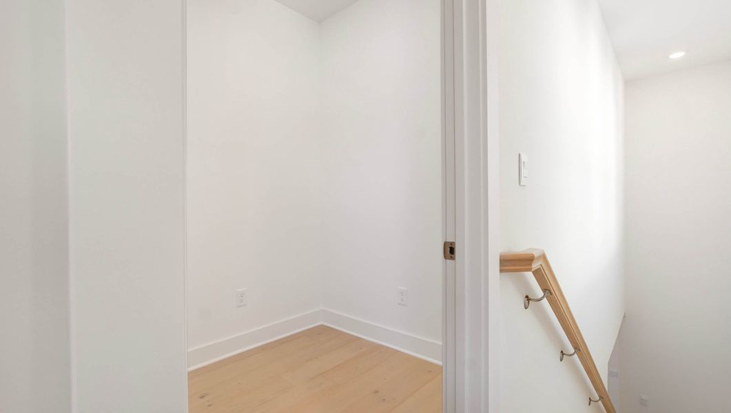 Spacious, unfurnished interior of a new home in Parkside, Santa Rosa Beach (Image 35). Spacious, unfurnished interior of a new home in Parkside, Santa Rosa Beach (Image 35).