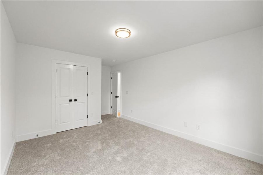 Spacious, unfurnished interior of a new home in , Atlanta (Image 68).