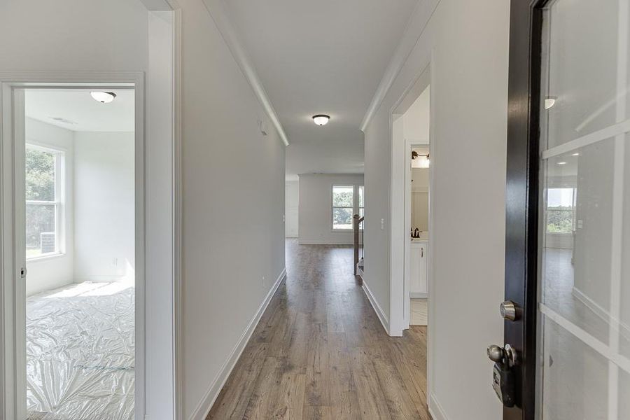 Spacious, unfurnished interior of a new home in , Jefferson (Image 28).