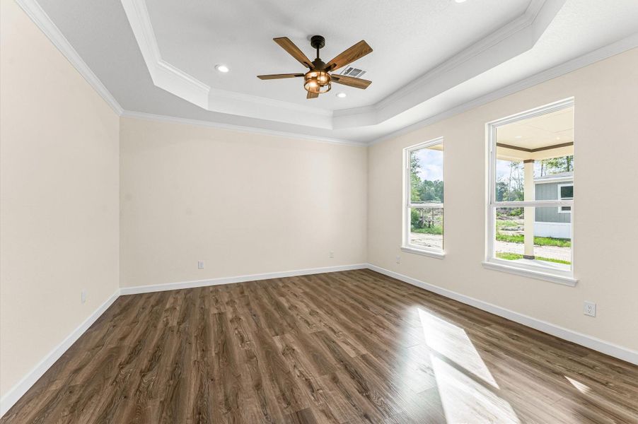 Spacious, unfurnished interior of a new home in , Huffman (Image 22).