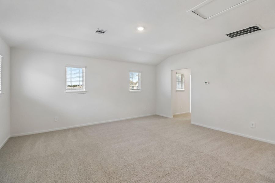 Spacious, unfurnished interior of a new home in Riviera Pines - Premier Series, Huffman (Image 18). Spacious, unfurnished interior of a new home in Riviera Pines - Premier Series, Huffman (Image 18).