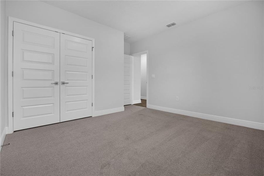 Spacious, unfurnished interior of a new home in Waterleigh, Winter Garden (Image 39).