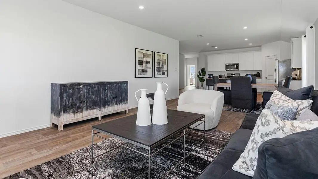 *All images, rooms measurements are approximate. All information, including pricing, is subject to change.