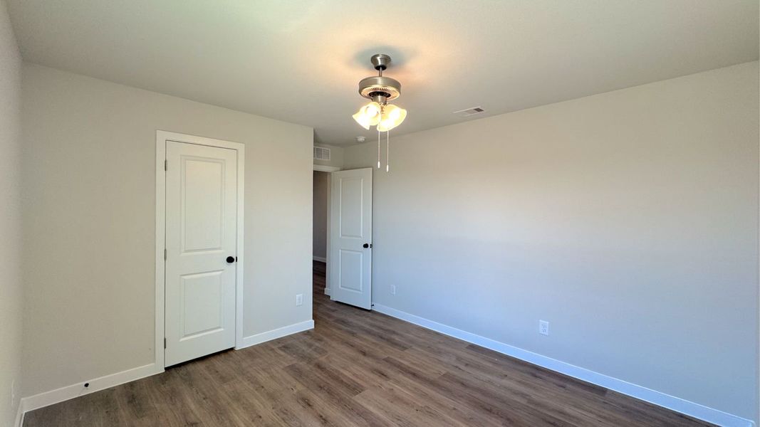 Spacious, unfurnished interior of a new home in King's Landing, Corpus Christi (Image 21).