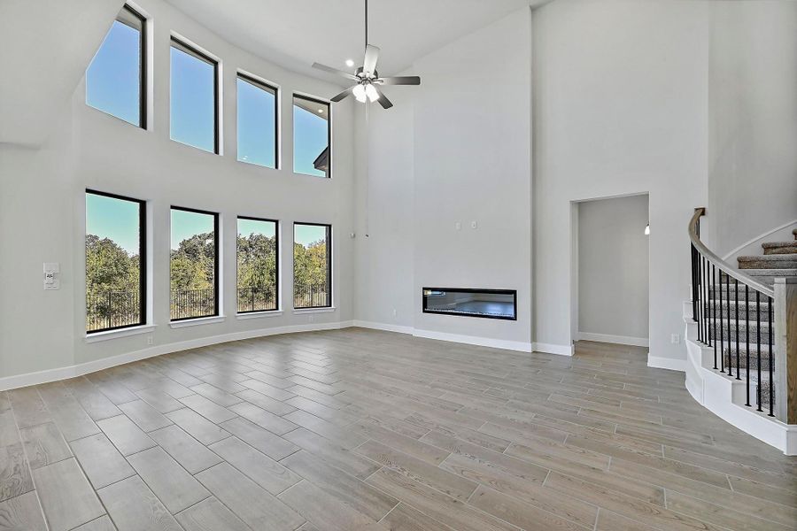 Representative image. Features, specifications, selections and colors may vary.