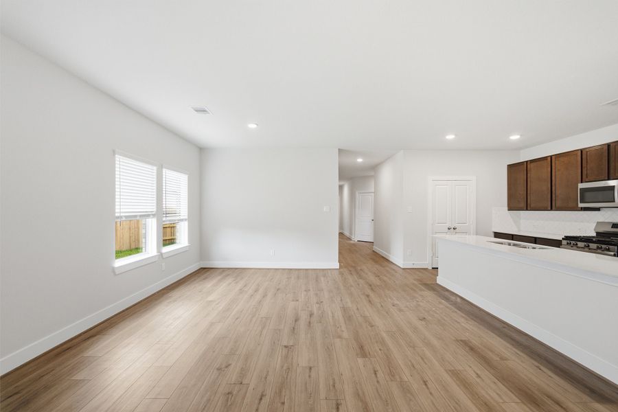Spacious, unfurnished interior of a new home in Cypress Green, Hockley (Image 19). Spacious, unfurnished interior of a new home in Cypress Green, Hockley (Image 19).