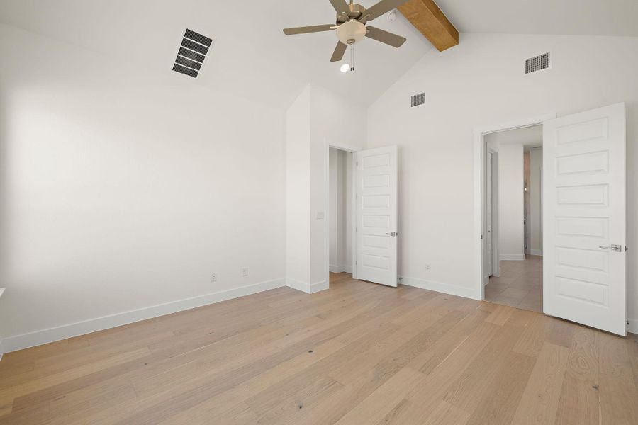 Spacious, unfurnished interior of a new home in , Pflugerville (Image 30).