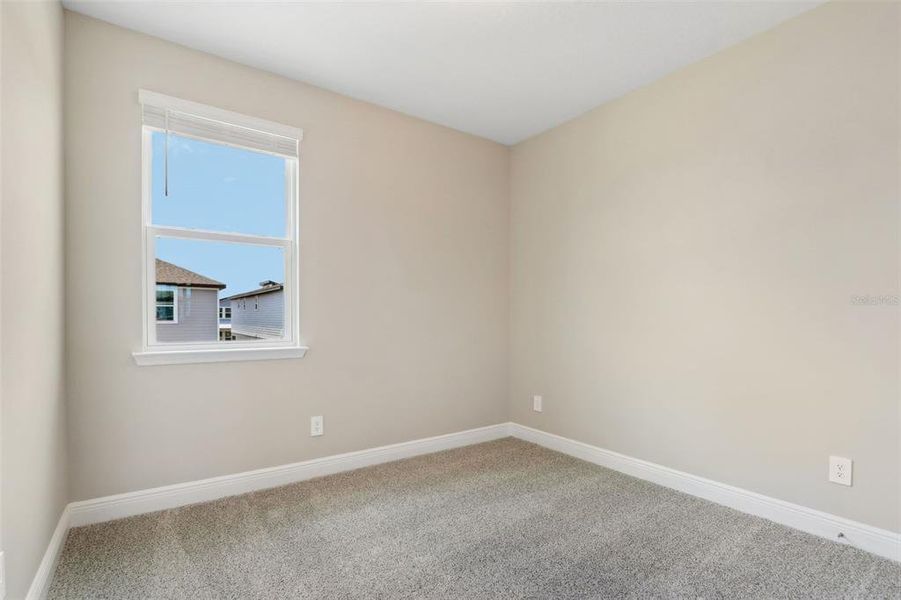 Spacious, unfurnished interior of a new home in Silverleaf Reserve Bungalows, Winter Garden (Image 25).