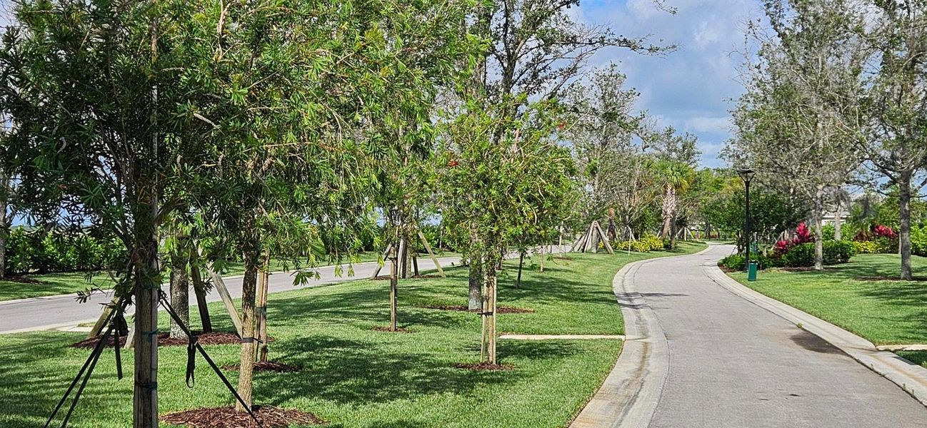 Valencia At Riverland Paseo (9)