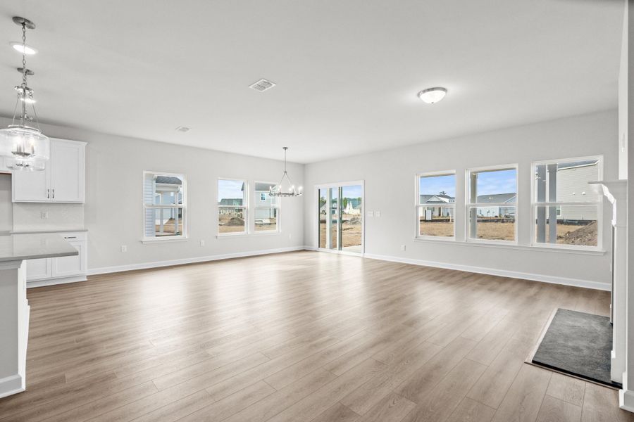 Spacious, unfurnished interior of a new home in Watson Hill, Summerville (Image 20).