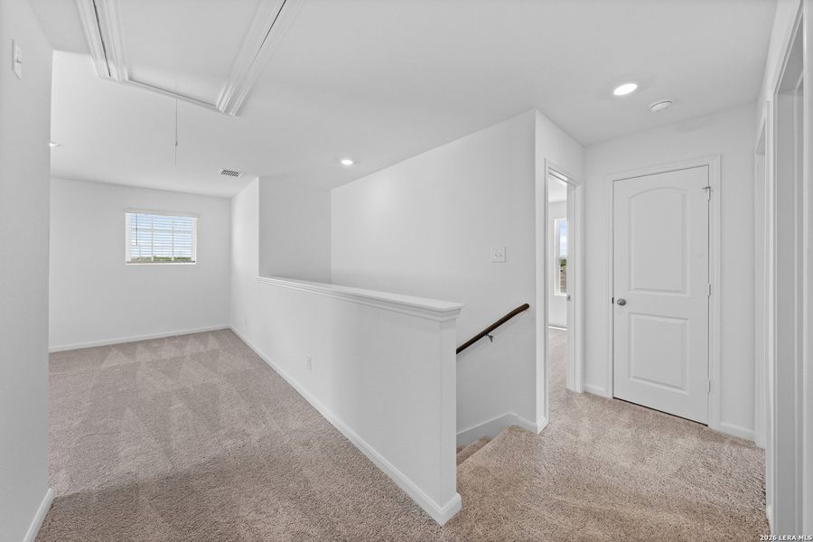 Spacious, unfurnished interior of a new home in , San Antonio (Image 19).