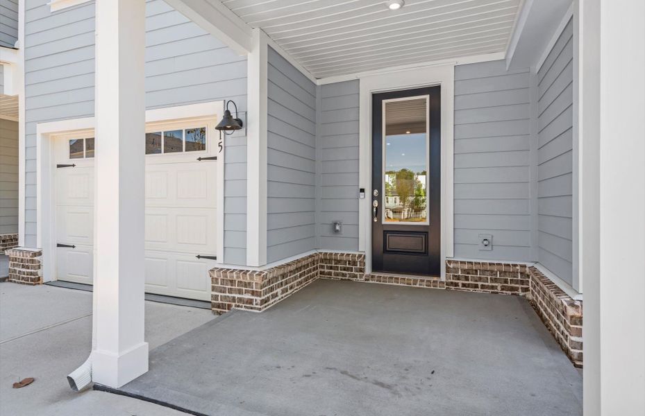 Exterior details and patio area of a home in Alston Park, Greenville (Image 20).