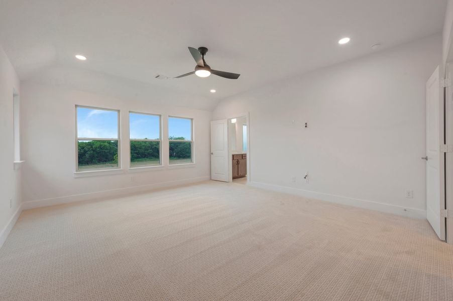 Spacious, unfurnished interior of a new home in Treeline, Justin (Image 19).
