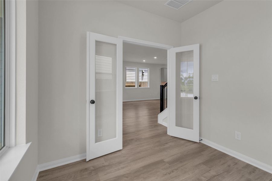 Spacious, unfurnished interior of a new home in Elyson, Katy (Image 22).