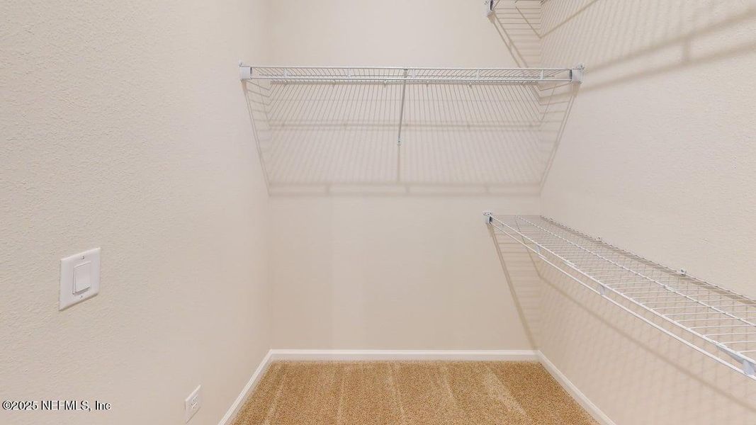 Spacious, unfurnished interior of a new home in Sandridge Hills, Green Cove Springs (Image 10).