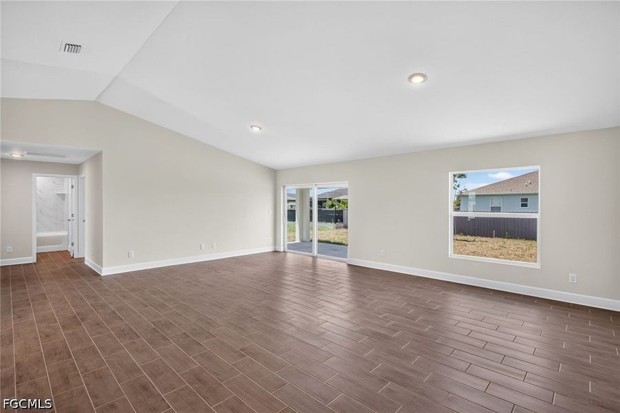 Spacious, unfurnished interior of a new home in Cape Coral, Cape Coral (Image 17). Spacious, unfurnished interior of a new home in Cape Coral, Cape Coral (Image 17).