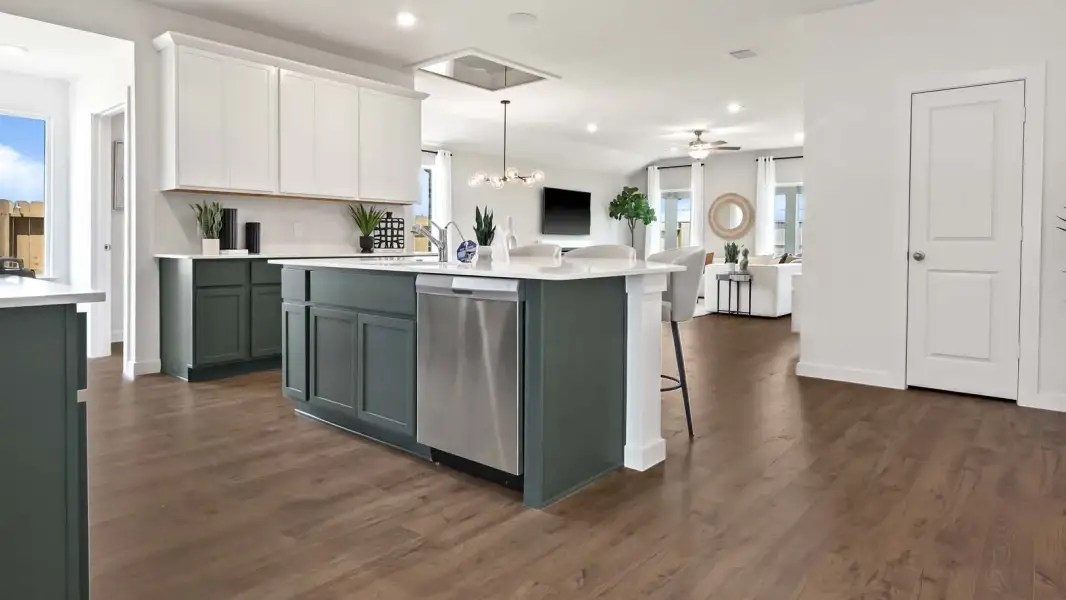 Furnished interior view inside a new home in Holly Ridge, Rosenberg (Image 4).