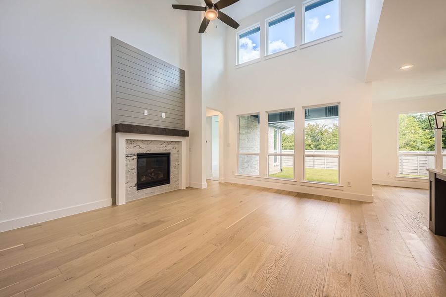 Plan 1563 Living Room Representative Photo