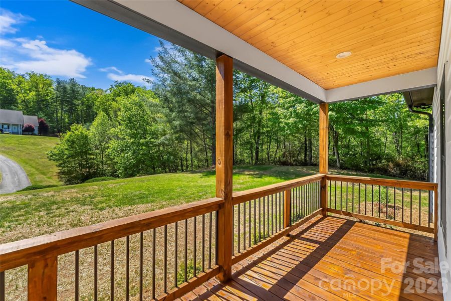 Exterior details and patio area of a home in , Marion (Image 26).