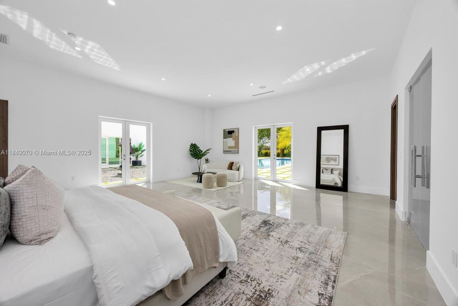 Furnished interior view inside a new home in , Miami (Image 47).