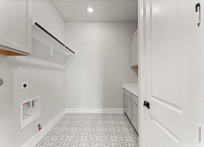 21-custom-DVA06577 21-custom-DVA06577