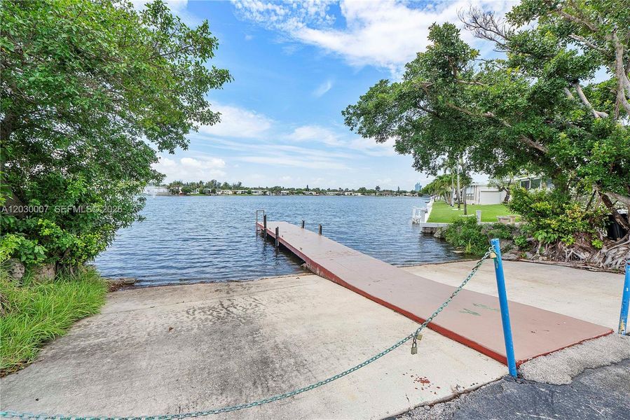 Natural landscape and outdoor views near  in Dania Beach (Image 48).