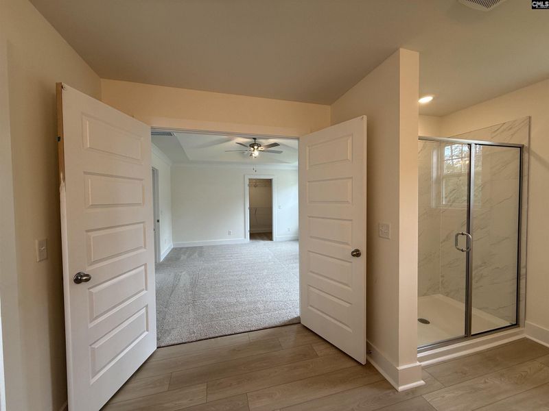 Spacious, unfurnished interior of a new home in Cottages at Roofs Pond, West Columbia (Image 43).