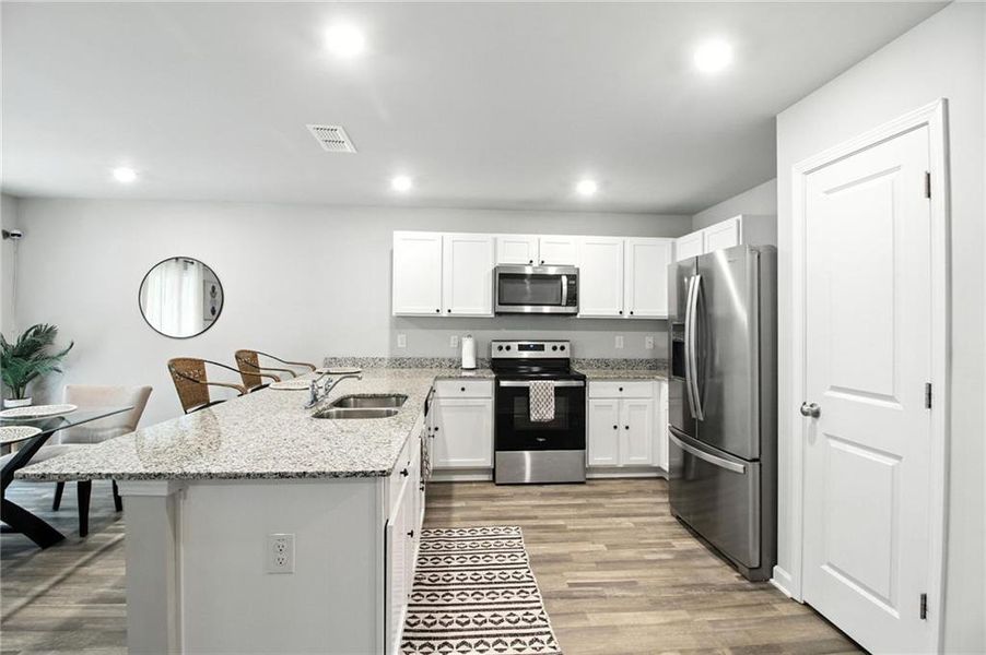 Furnished interior view inside a new home in , Dallas (Image 14).