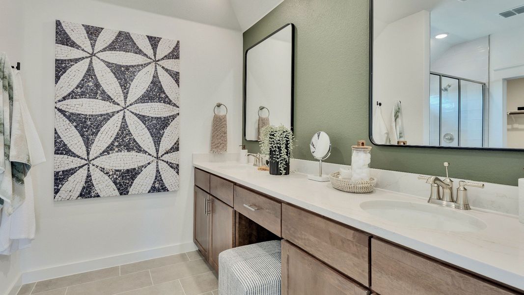 Representative furnished interior of a home built from the Paramount by DRB Homes in Hunters Glen, Jarrell (Image 12). Representative furnished interior of a home built from the Paramount by DRB Homes in Hunters Glen, Jarrell (Image 12).