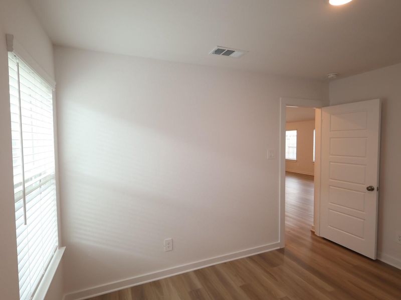 Spacious, unfurnished interior of a new home in Magnolia Ridge, Magnolia (Image 24).