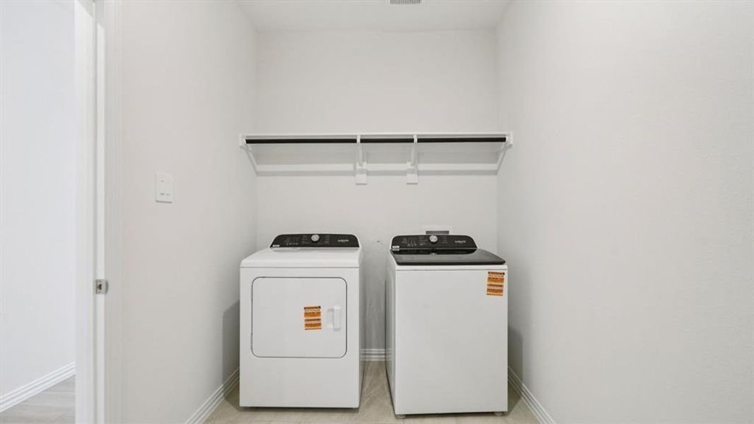 Photo is not of the actual home, but is an inspirational photo of builder’s model home and may depict options, furnishings, and/or decorator features that are not included. Photo is not of the actual home, but is an inspirational photo of builder’s model home and may depict options, furnishings, and/or decorator features that are not included.