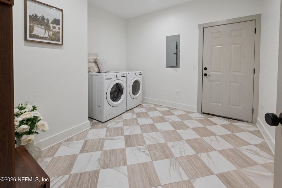 Furnished interior view inside a new home in , Starke (Image 38).