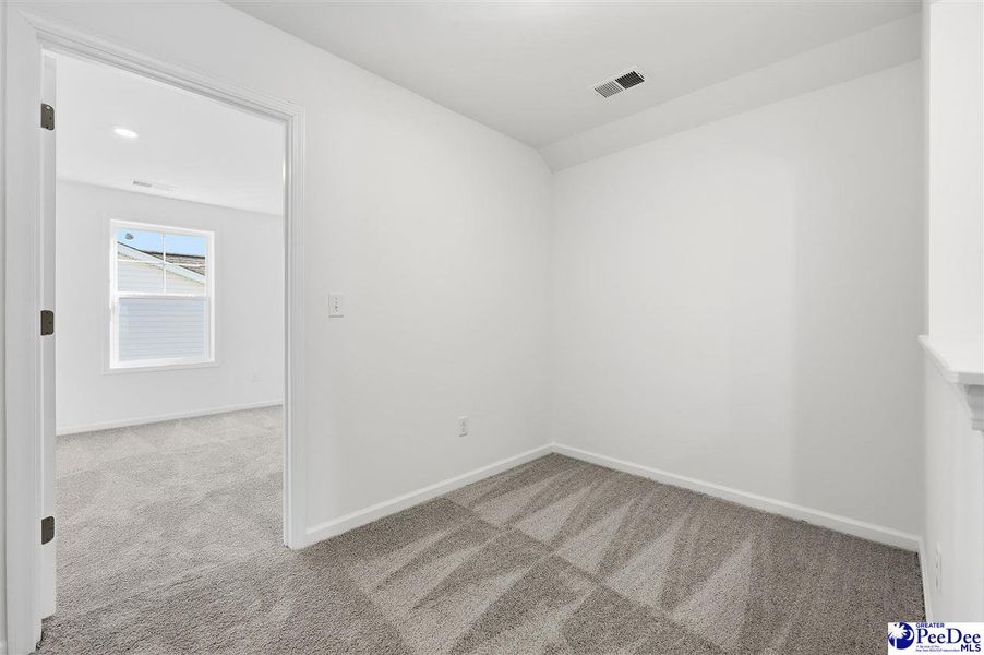 Spacious, unfurnished interior of a new home in Spring Haven, Florence (Image 27).