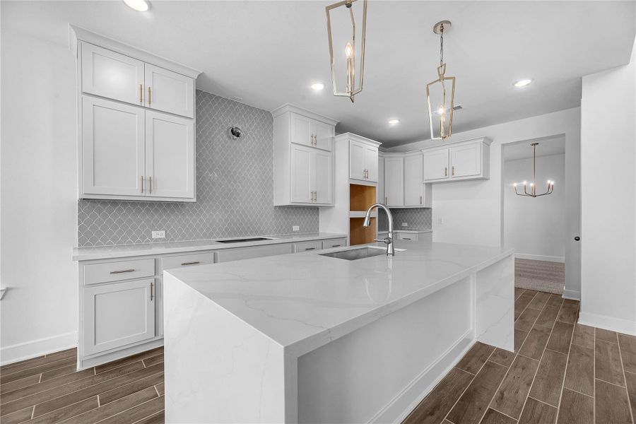 Furnished interior view inside a new home in Sienna, Missouri City (Image 5).