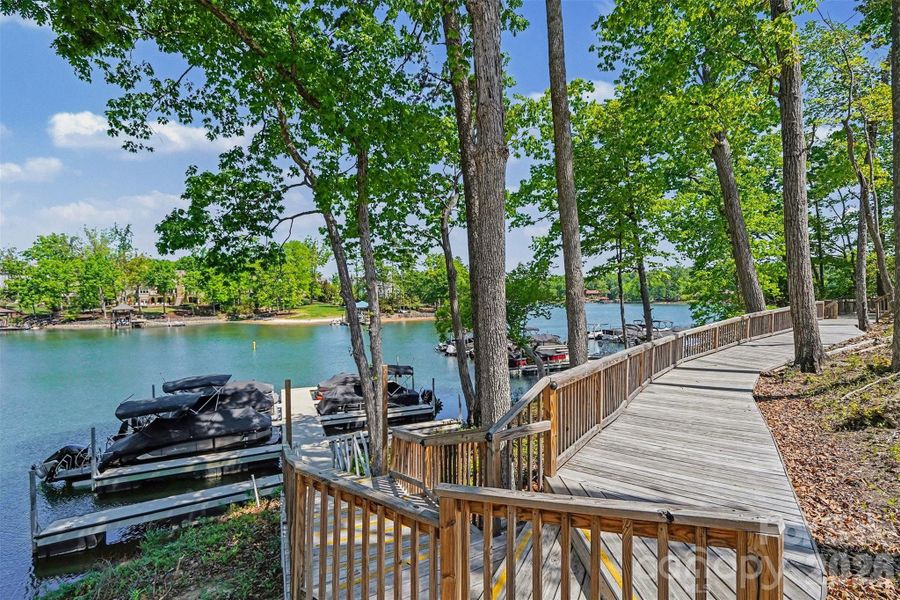 Image 43 of a home in .