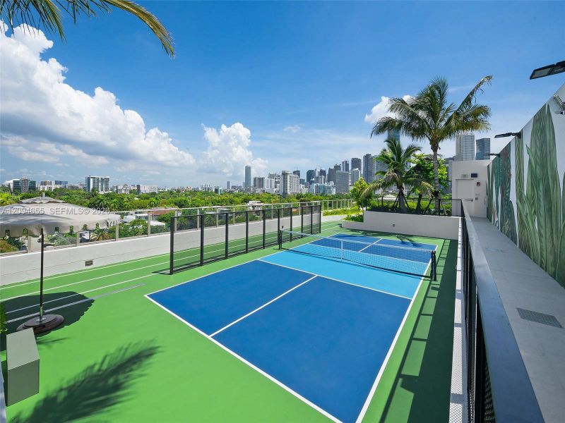 Community amenities in , Miami (Image 47).