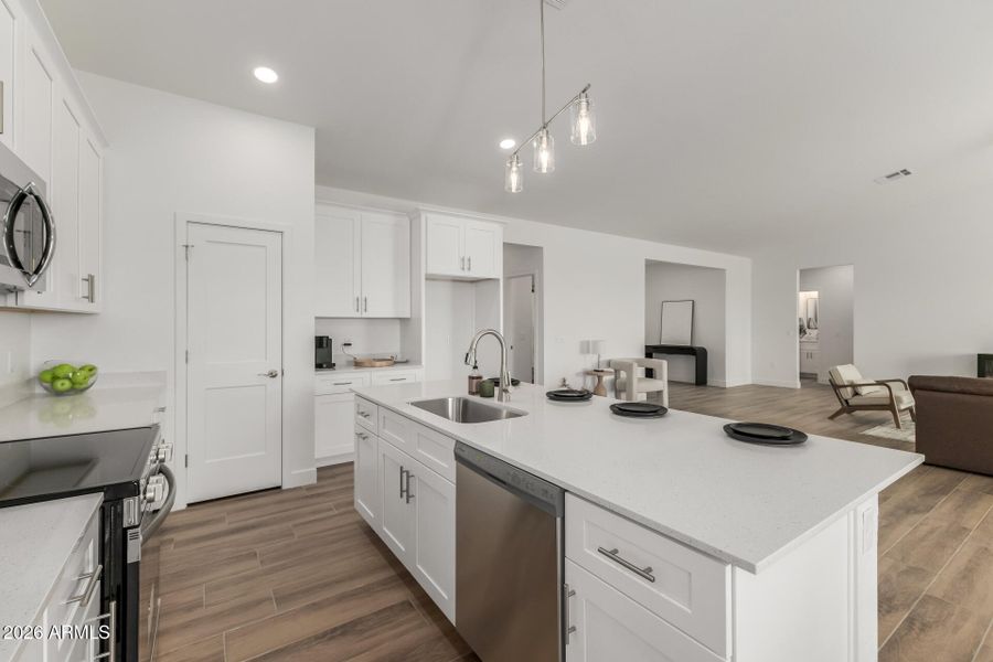 16 Sandstone Mountain