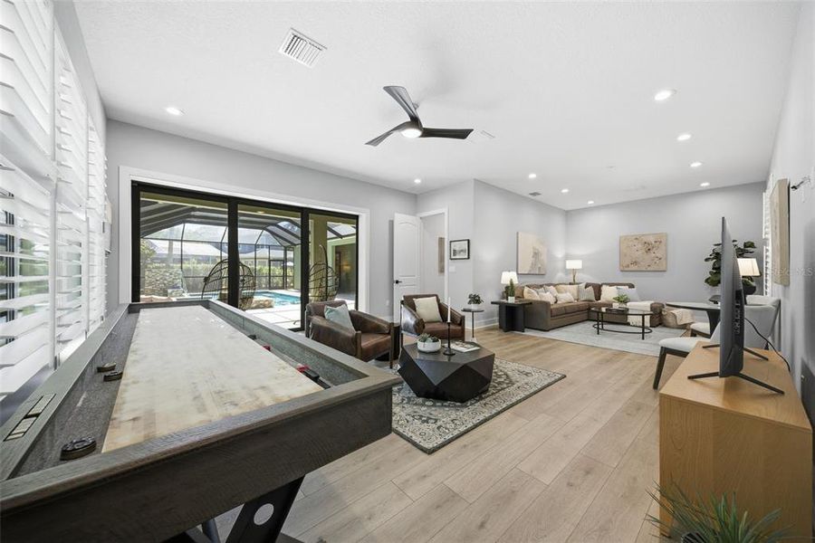 Furnished interior view inside a new home in , Tarpon Springs (Image 25).