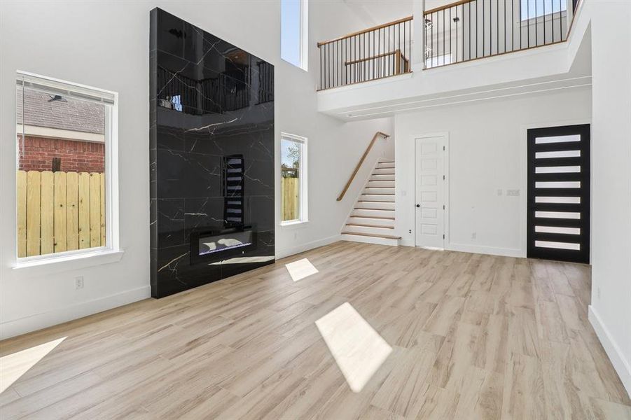 Spacious, unfurnished interior of a new home in , Dallas (Image 18).