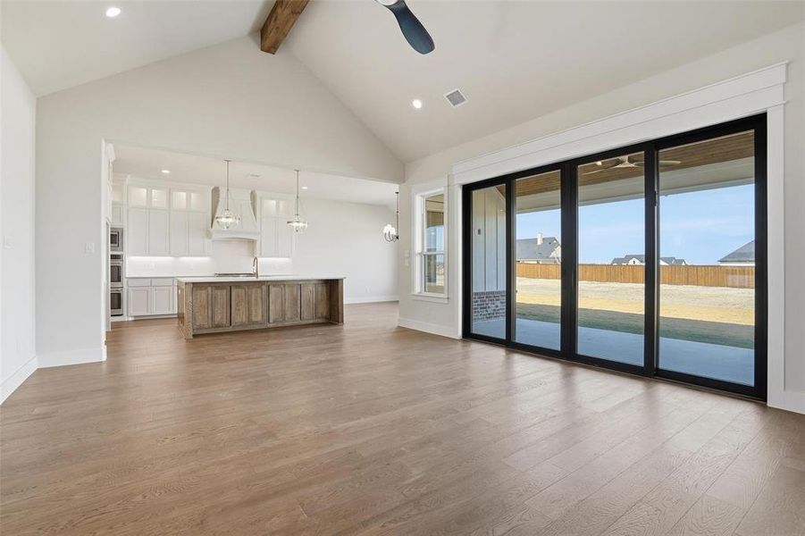 Spacious, unfurnished interior of a new home in Aledo Heights - Aledo ISD, Aledo (Image 24).