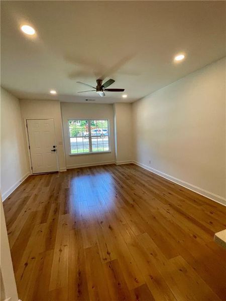Spacious, unfurnished interior of a new home in , Gainesville (Image 22).