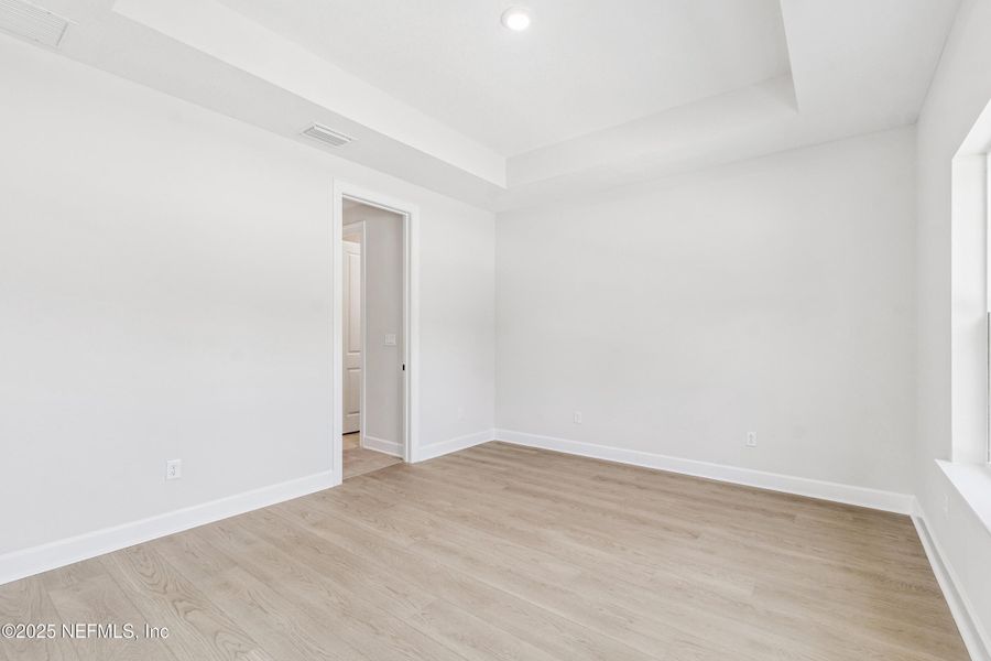 Spacious, unfurnished interior of a new home in Evergreen Island at Silverleaf - Classic, St. Augustine (Image 22). Spacious, unfurnished interior of a new home in Evergreen Island at Silverleaf - Classic, St. Augustine (Image 22).