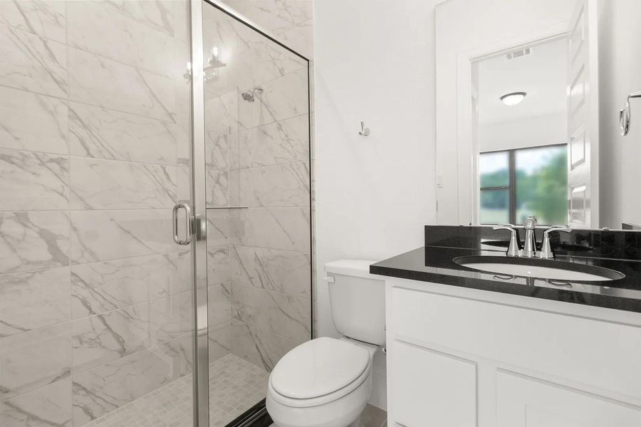 Granbury E full bath